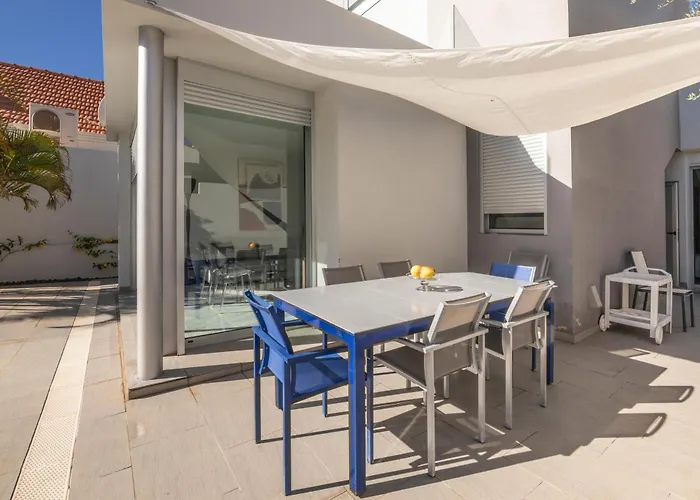 With Swimming Pool In T4 Villa