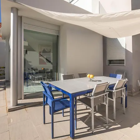 With Swimming Pool In T4 Villa