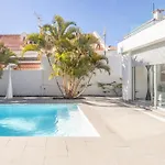 With Swimming Pool In T4 *
